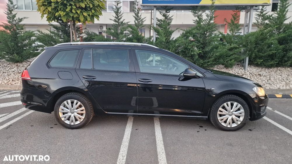 Volkswagen Golf 2.0 TDI BlueMotion Technology Lounge - 8