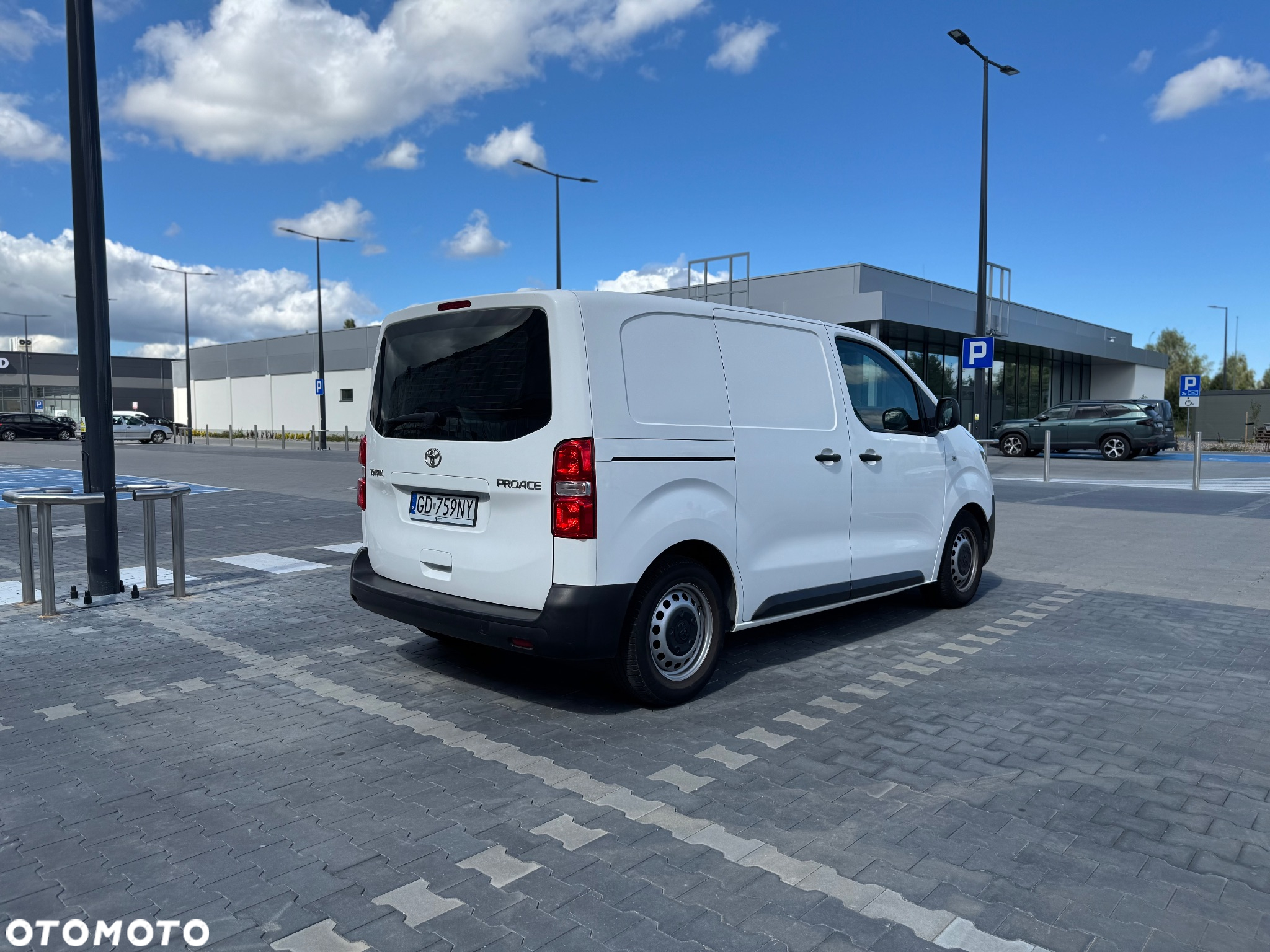 Toyota ProAce Kombi 1.6 D-4D Medium 2,7t - 11