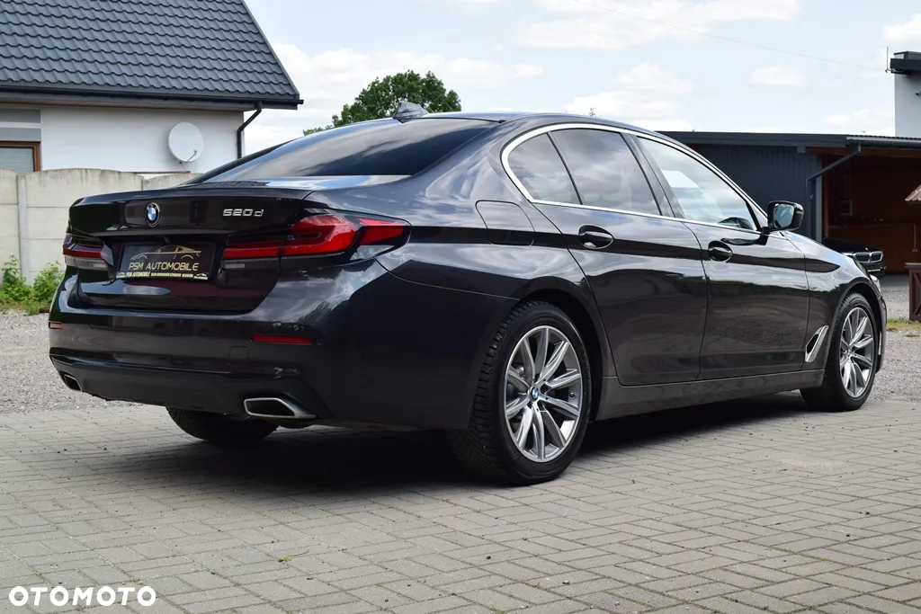 BMW Seria 5 520d Efficient Dynamics - 8