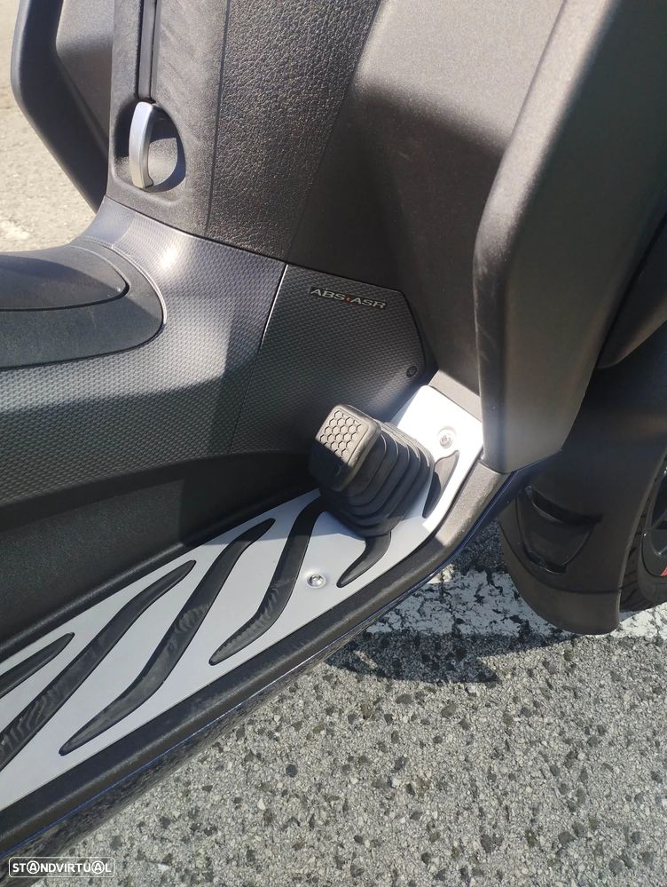 Piaggio MP3 400 hpe Sport - Carta B - 9