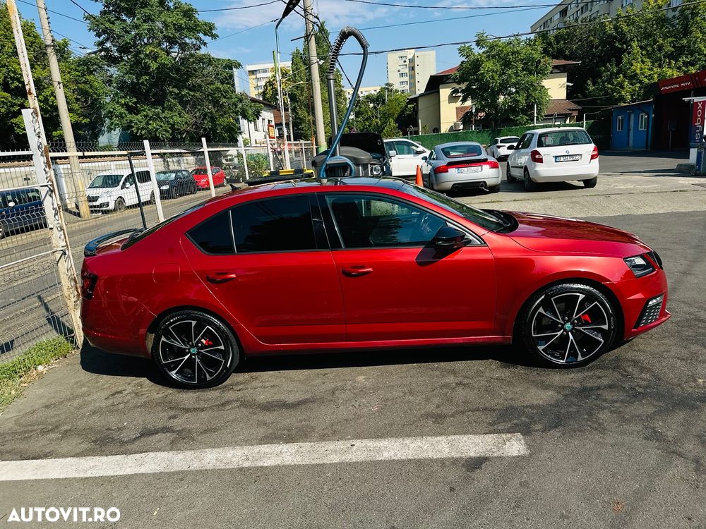 Skoda Octavia 2.0 TDI DSG RS - 4