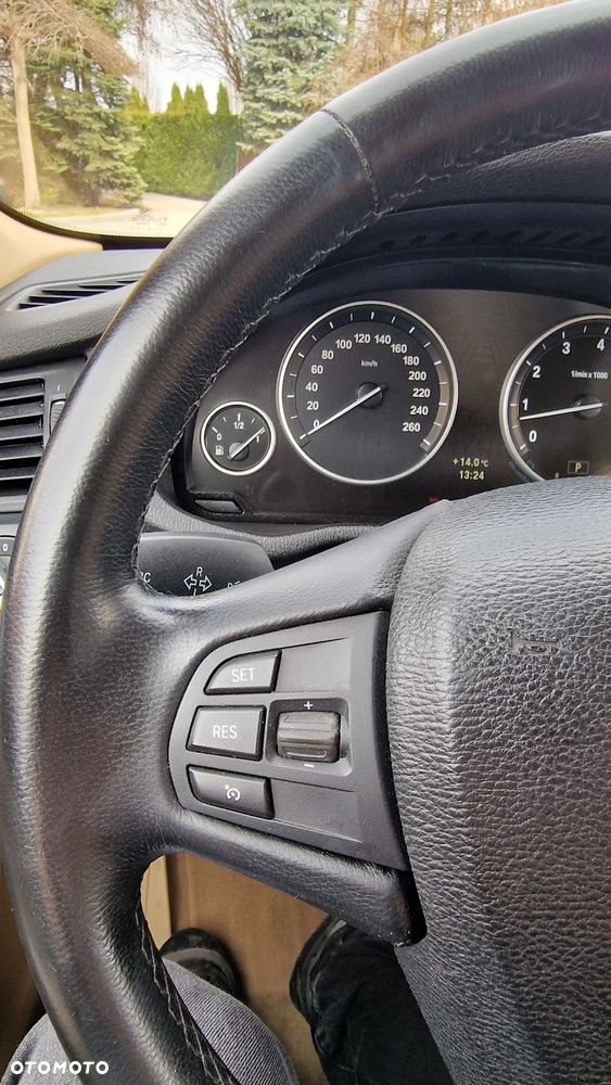 BMW X3 xDrive28i - 11