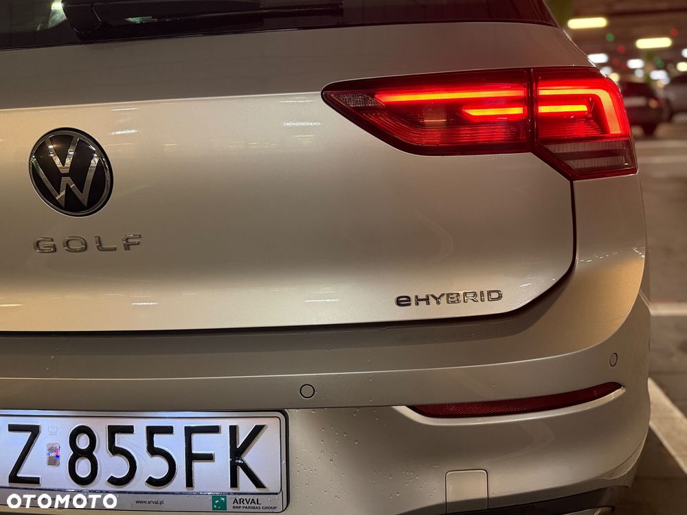 Volkswagen Golf - 10