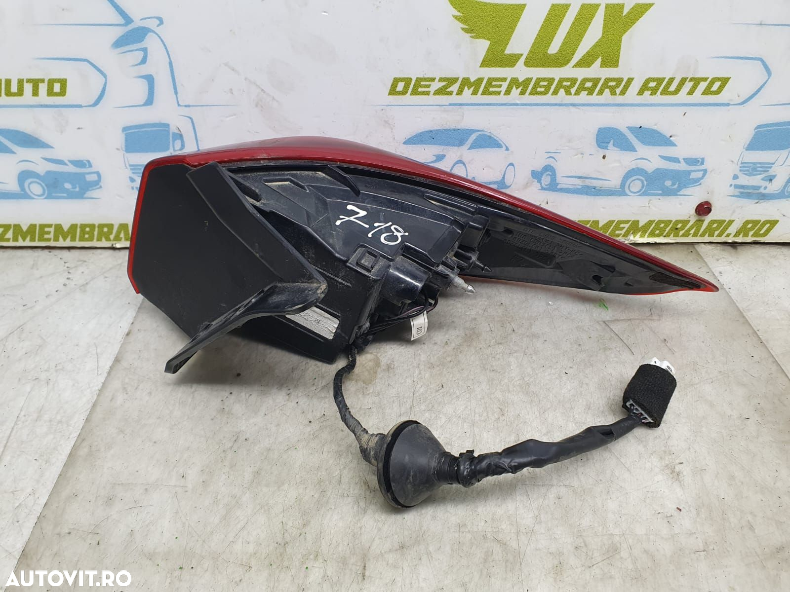 Stop stanga 92401-j90 Hyundai Kona 1 [2017 - 2019] 1.0 t-gdi G3LC - 2