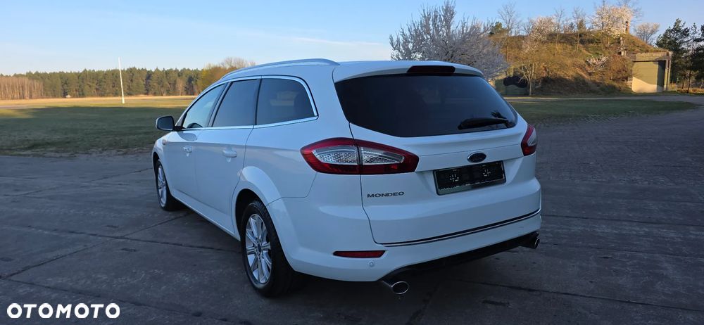 Ford Mondeo 2.0 EcoBoost Titanium - 14