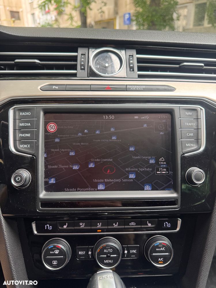 Volkswagen Passat - 16