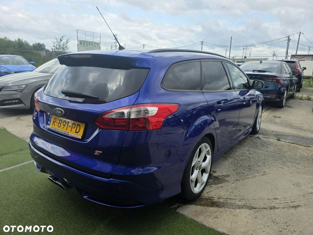 Ford Focus - 5