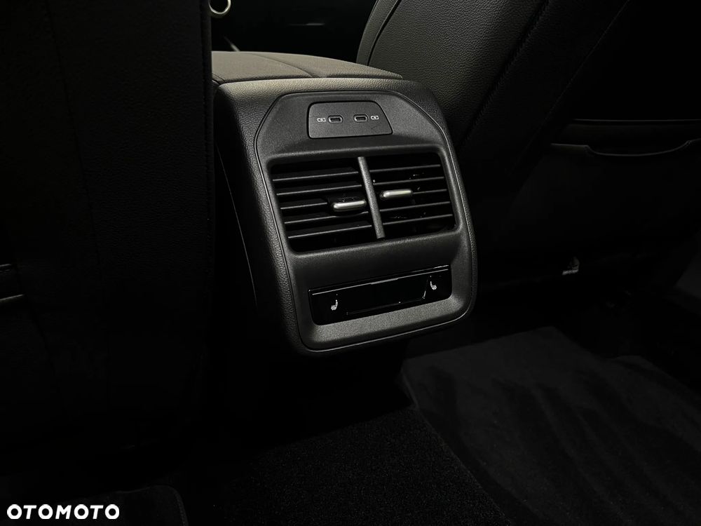 Skoda Superb 2.0 TDI SCR 4x4 L&K DSG - 22