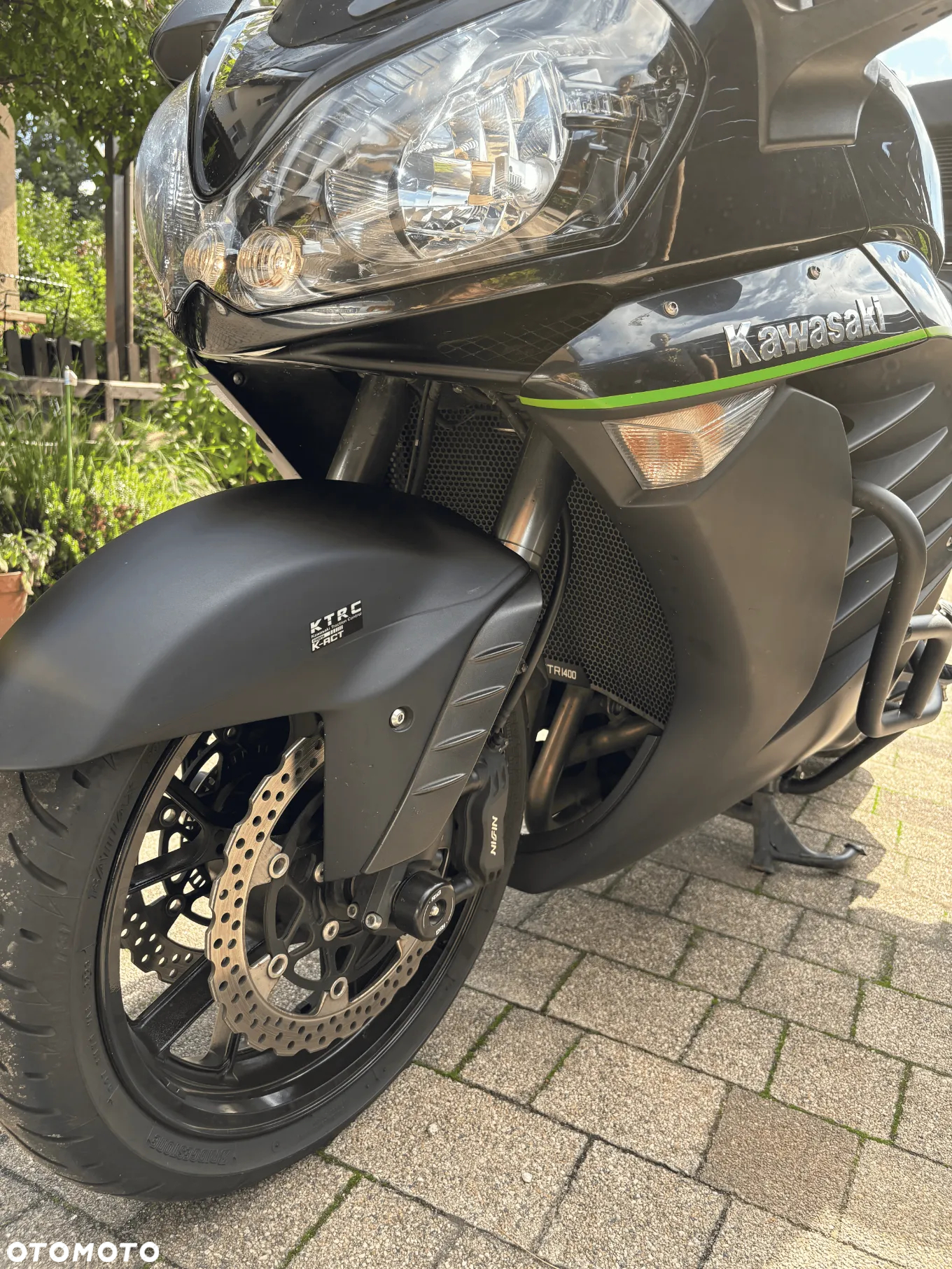 Kawasaki GTR - 6