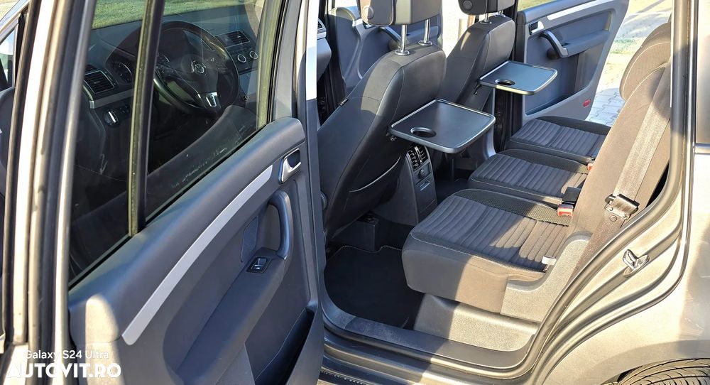 Volkswagen Touran 1.6 TDI DPF DSG Cup - 7