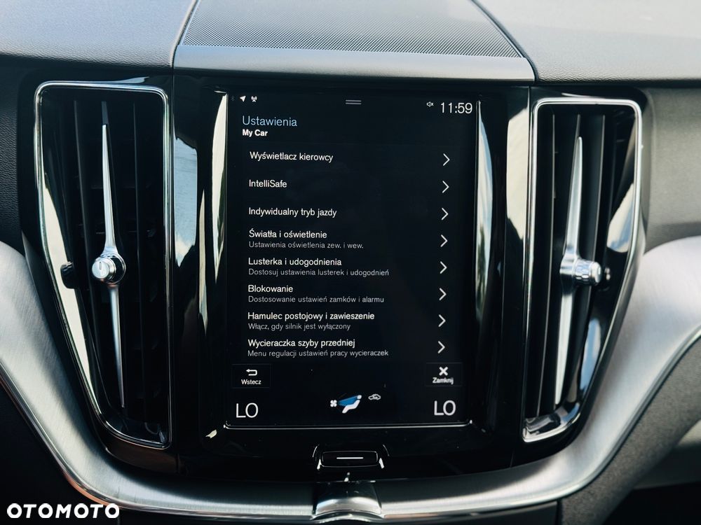 Volvo XC 60 B4 D AWD Geartronic Momentum Pro - 21