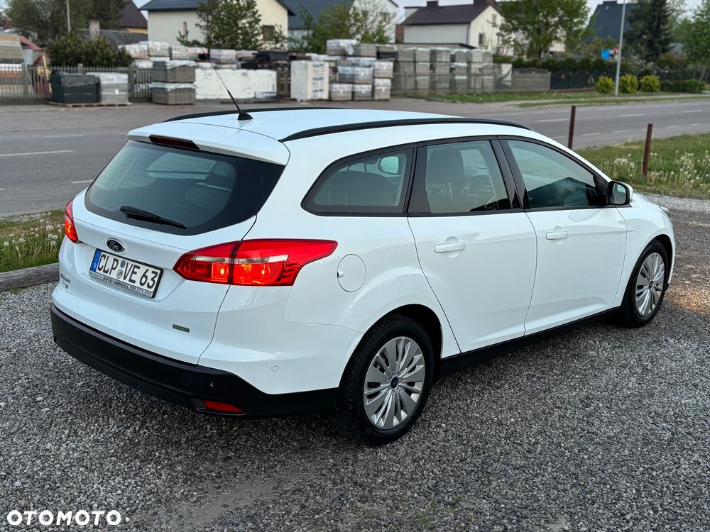 Ford Focus - 26