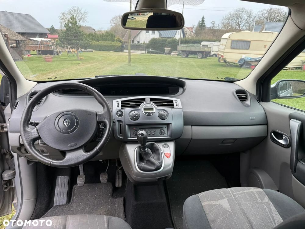 Renault Scenic 1.9 dCi Confort Expression - 9