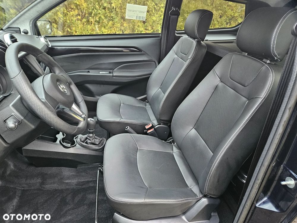 Aixam Crossover - 13