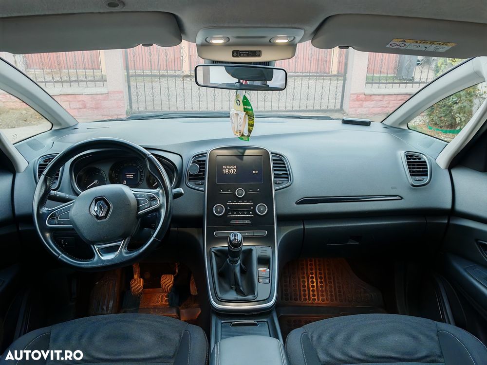 Renault Grand Scenic - 5