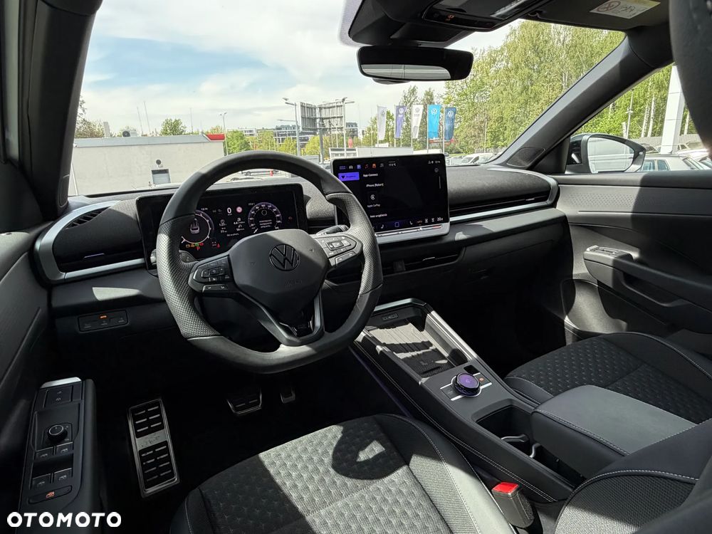 Volkswagen T-Roc 1.5 eTSI R-Line DSG - 21
