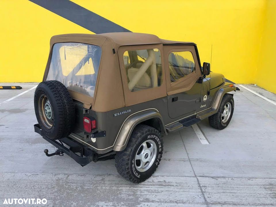 Jeep Wrangler - 6