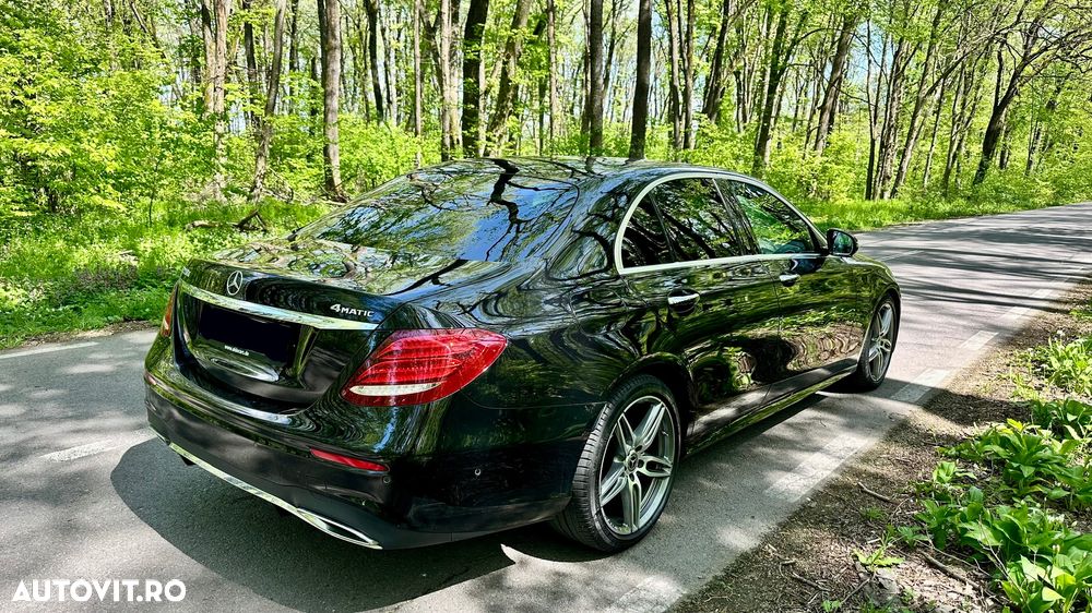 Mercedes-Benz E 220 d 4MATIC 9G-TRONIC AMG Line - 3