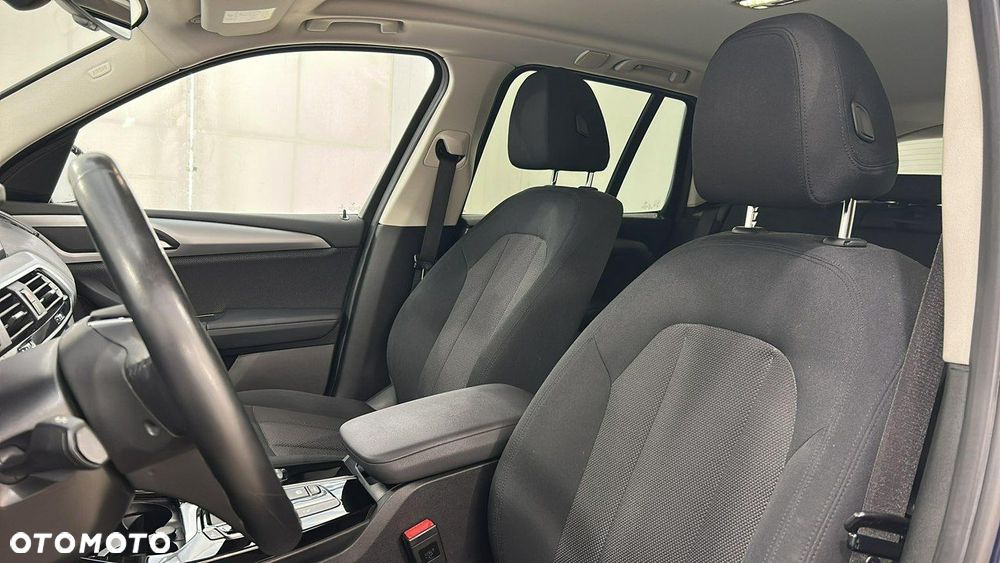 BMW X3 sDrive18d Advantage sport - 16