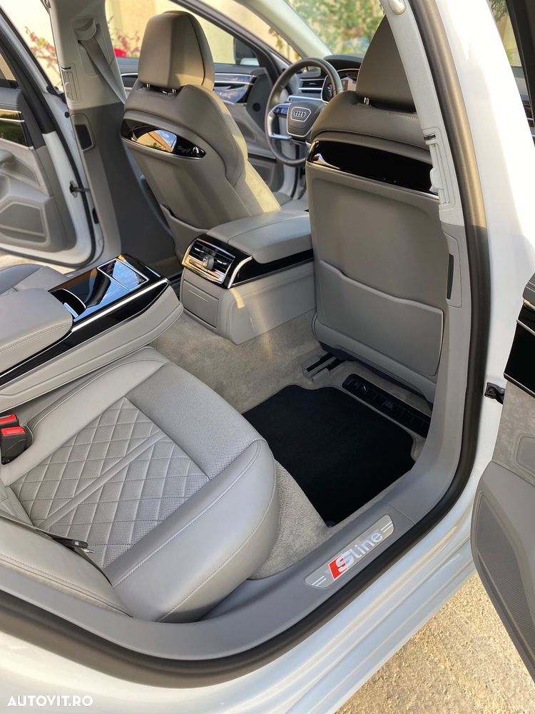 Audi A8 - 8