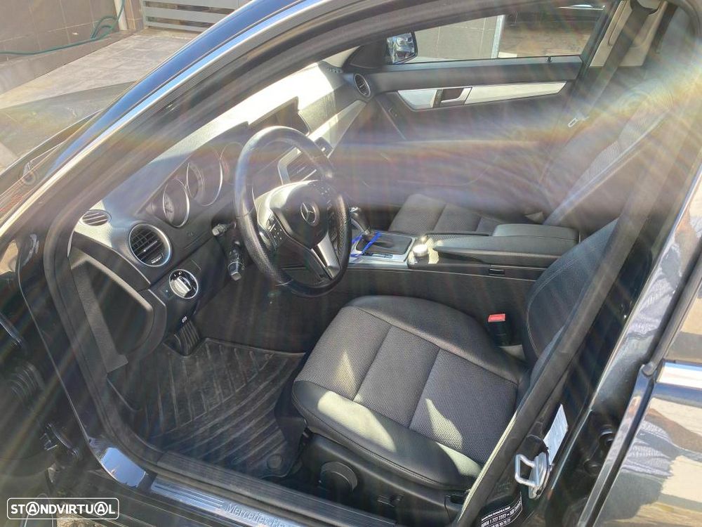 Mercedes-Benz C 220 Station CDI DPF Auto BlueEFFICIENCY Avantgarde - 14