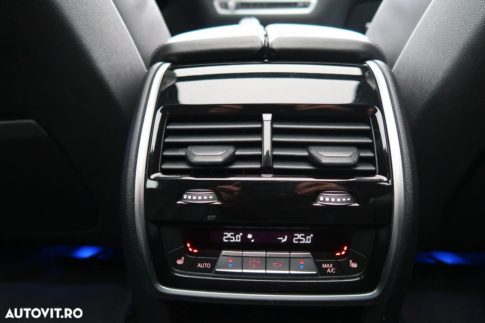 BMW X5 xDrive40i - 29