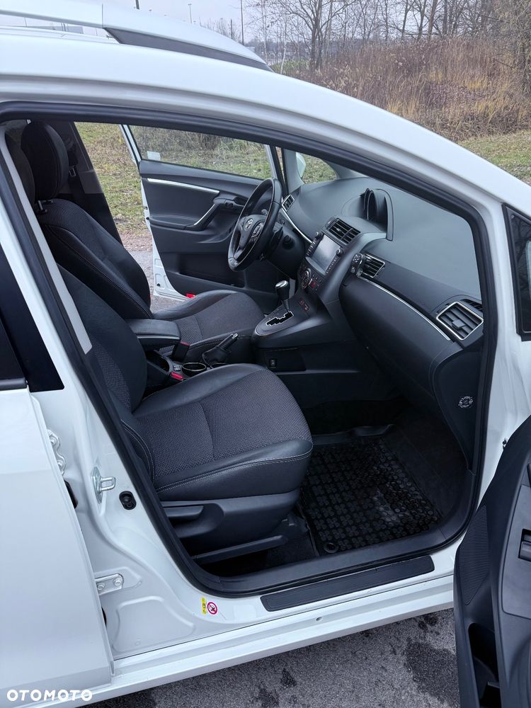 Toyota Verso 1.8 Premium 7os MS - 29