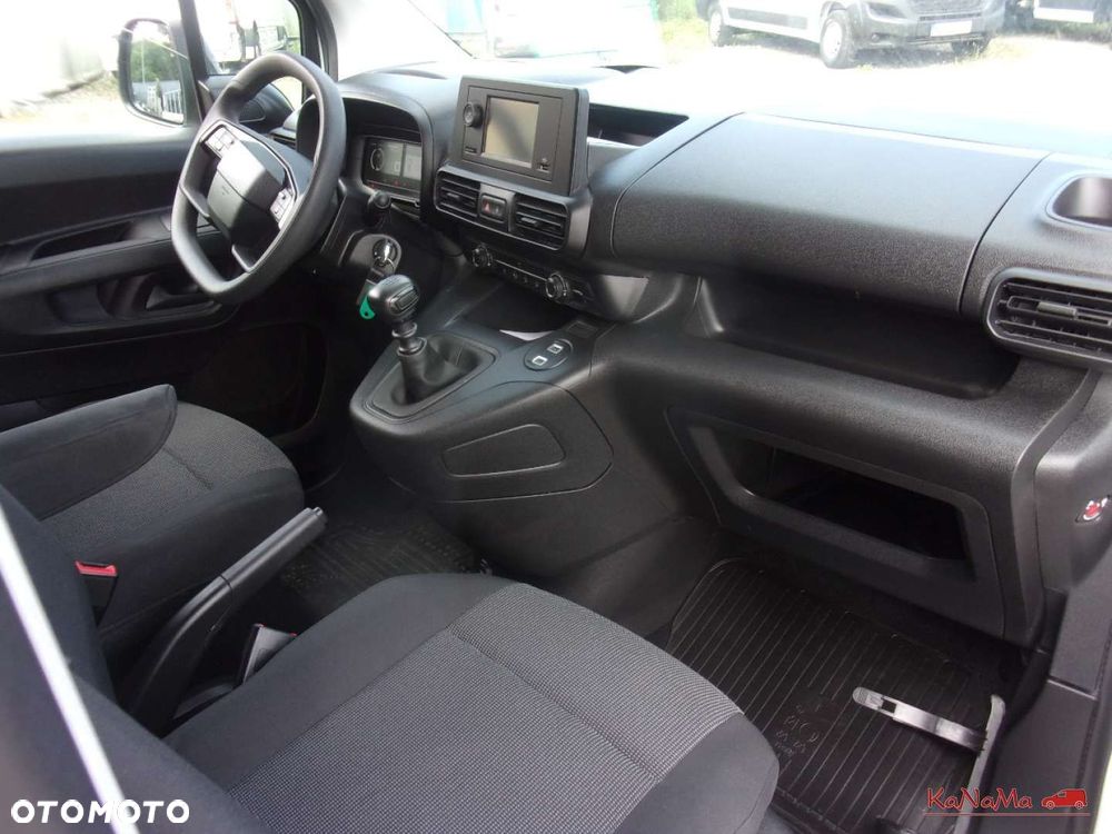Toyota Proace City - 21