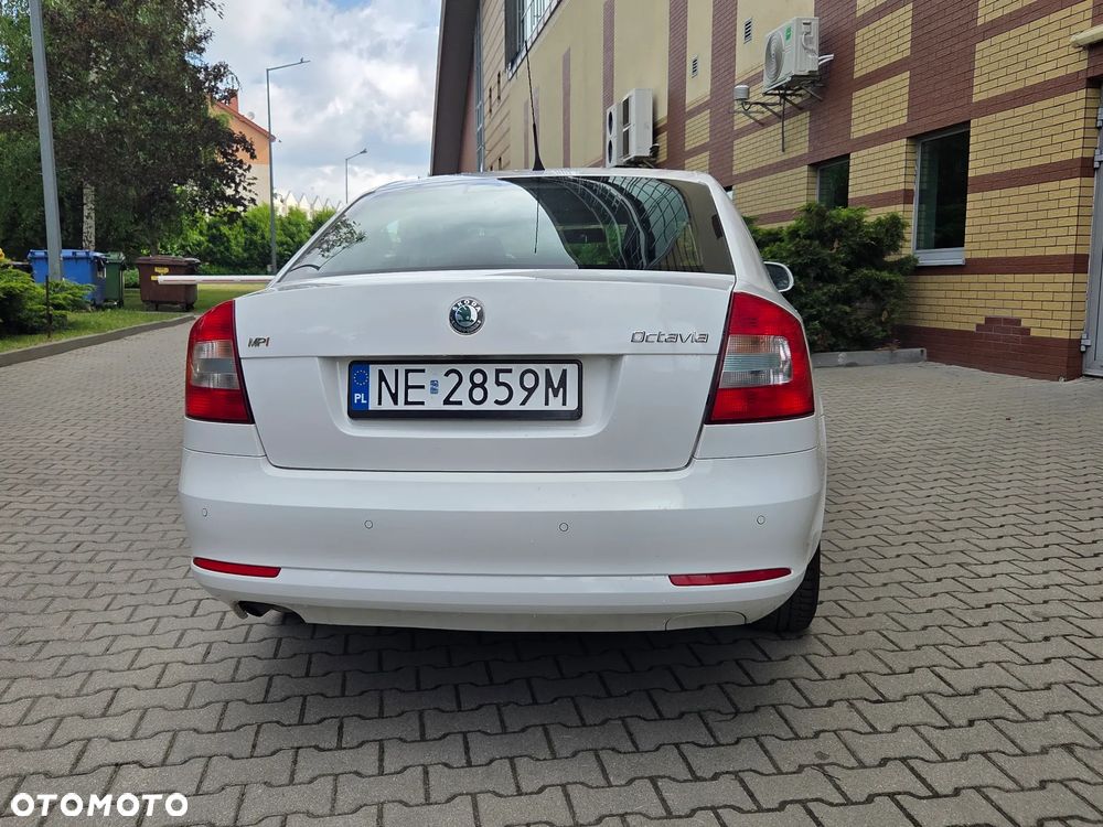 Skoda Octavia 1.6 Team Edition - 10