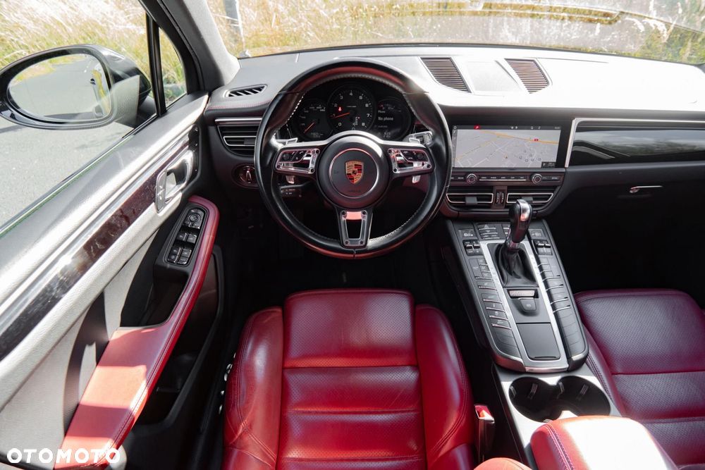 Porsche Macan Standard - 12