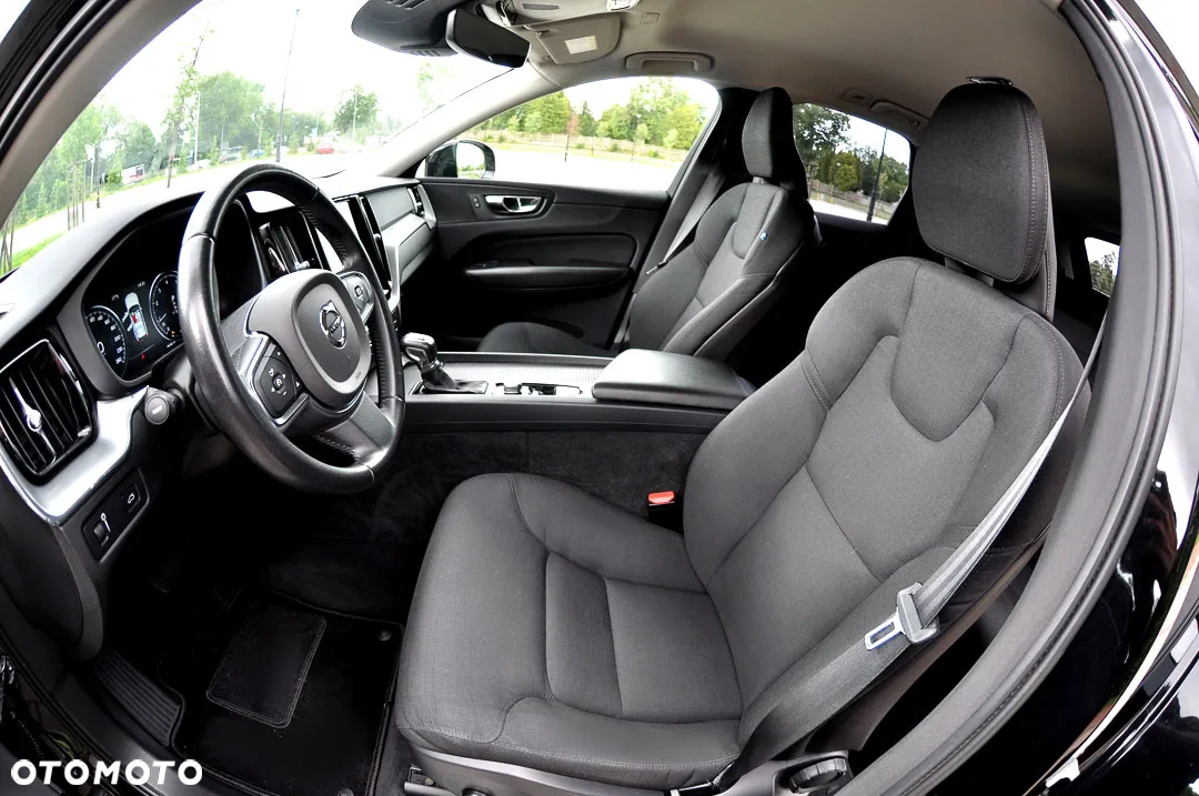 Volvo XC 60 T4 Momentum - 13