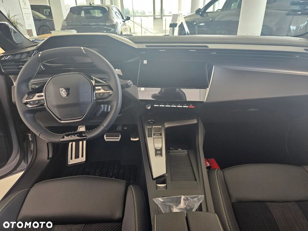Peugeot 308 1.2 mHEV GT Exclusive S&S e-DCS6 - 14