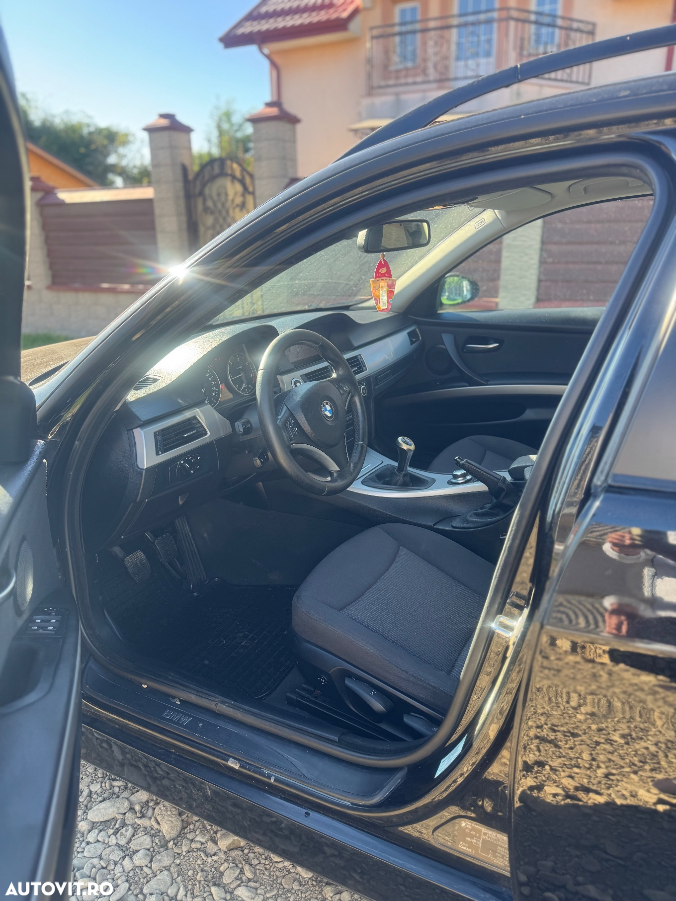 BMW Seria 3 318d Touring Advantage - 5