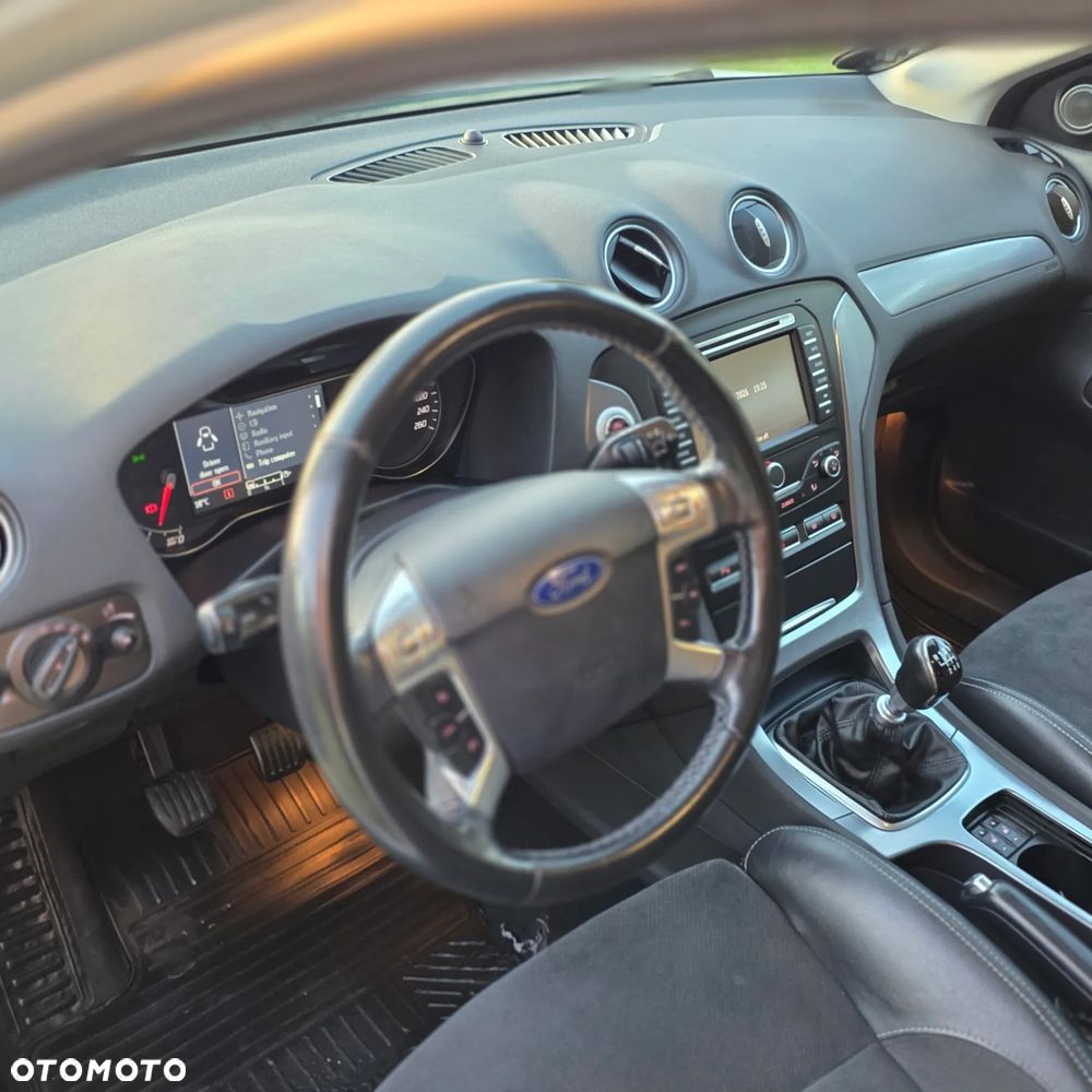 Ford Mondeo 2.0 TDCi Business Edition - 11