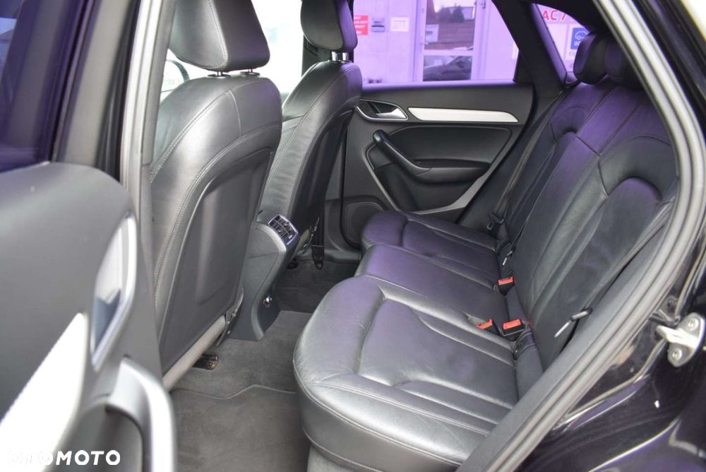Audi Q3 - 18