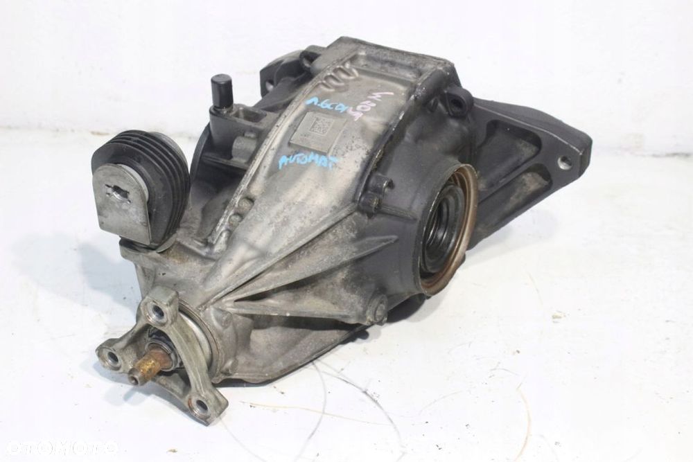 Most Dyferencjał Mercedes W205 1.6 CDI 2053508607