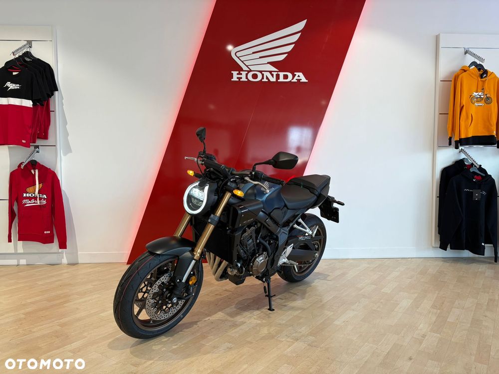 Honda CB - 3