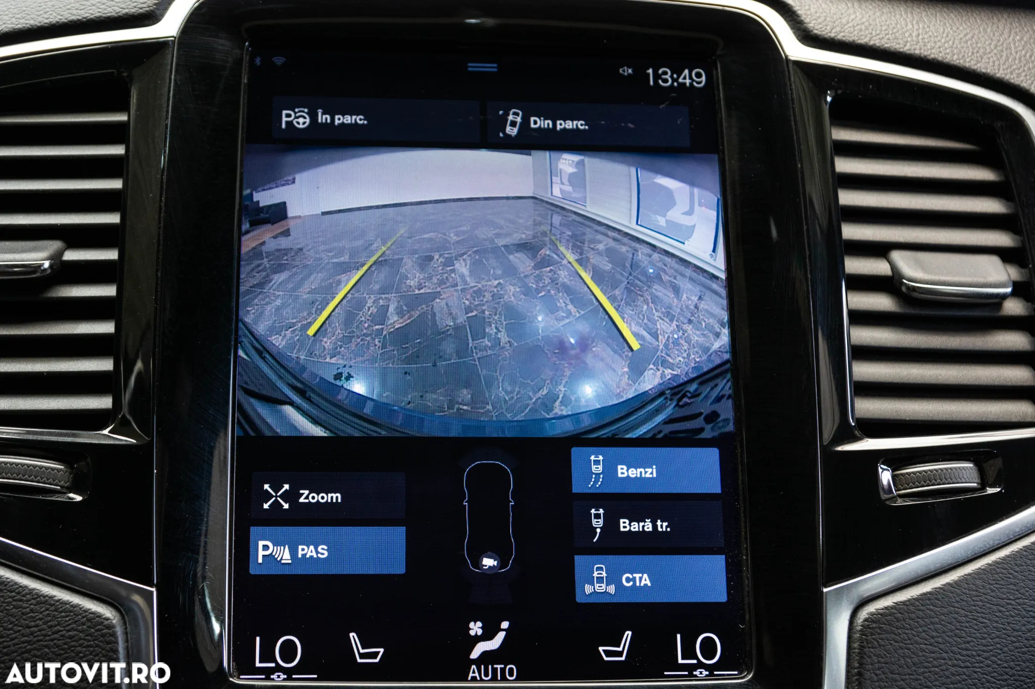 Volvo XC 90 D5 AWD R-Design - 17