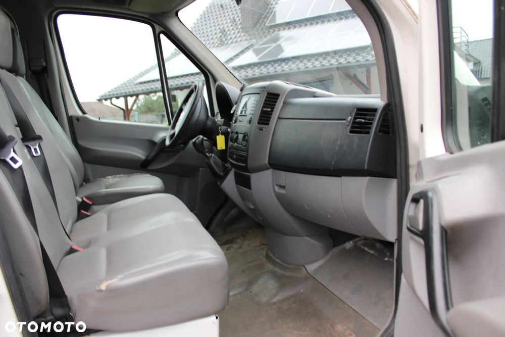 Volkswagen CRAFTER - 9