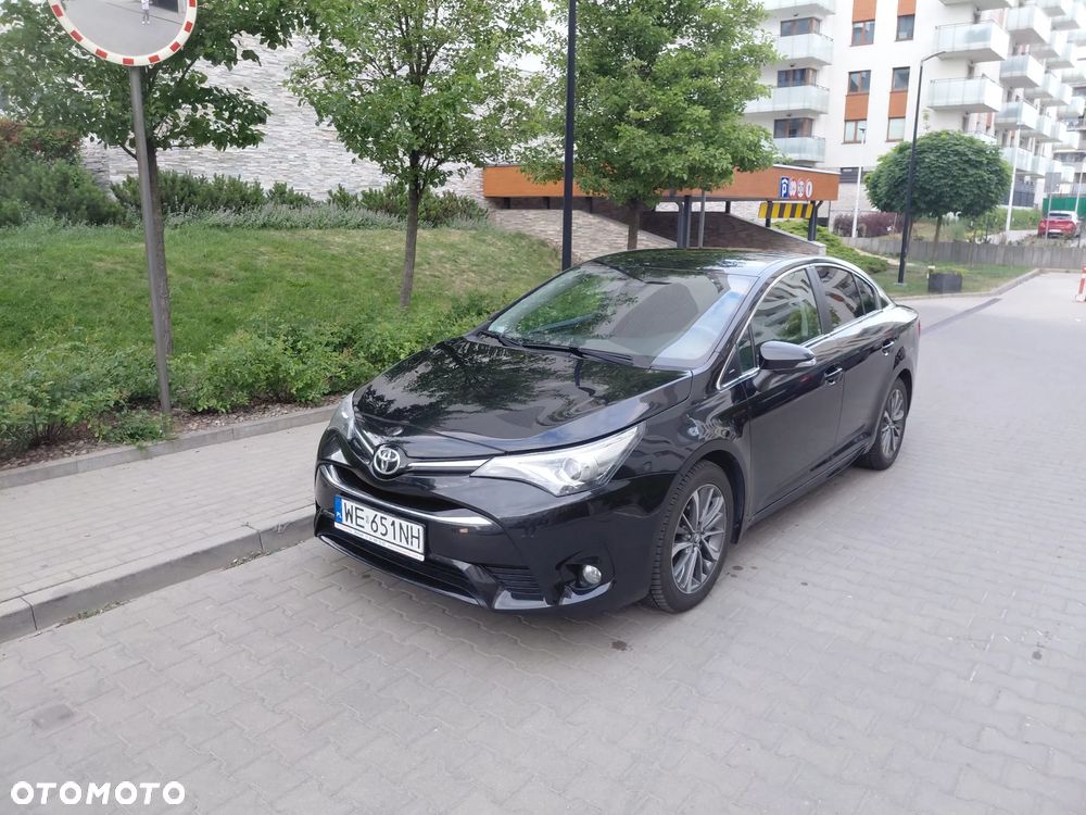 Toyota Avensis 2.0 D-4D Premium - 2