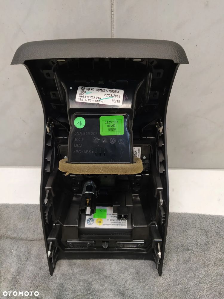 VW TIGUAN II TUNEL KRATKA NAWIEWU PANEL TYŁ TYLNY PORT USB ORYGINAŁ - 3