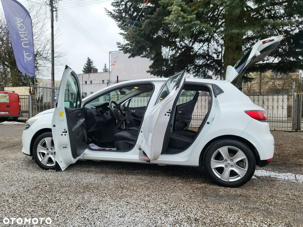 Renault Clio - 26