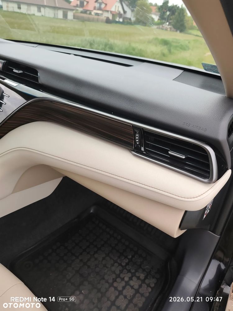 Toyota Camry 2.5 Hybrid Executive CVT - 34