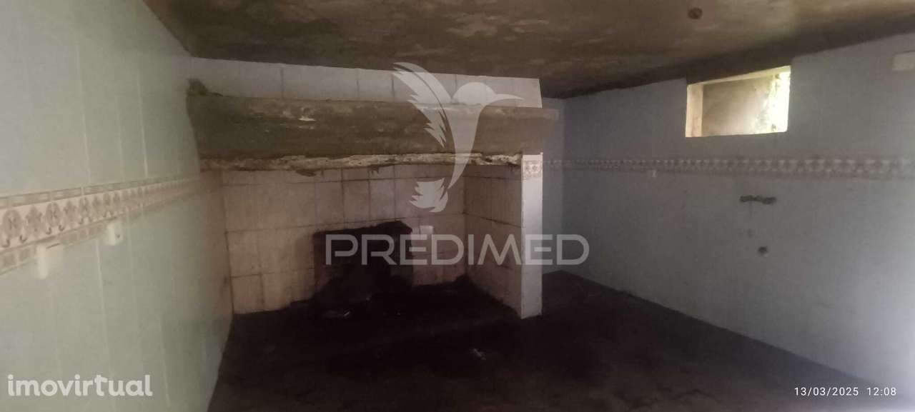 Casa antiga no centro histórico em Nisa - Grande imagem: 4/11