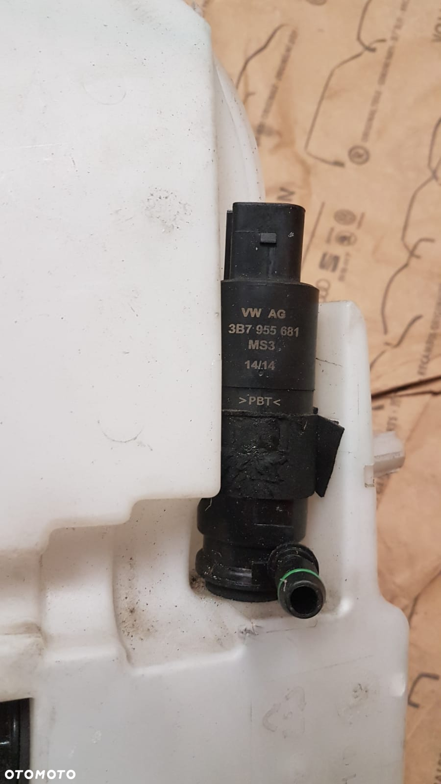 ZBIORNIK POMPKA SPRYSKIWACZY 4G8955451D 4G8955451F AUDI A6 A7 C7 - 2