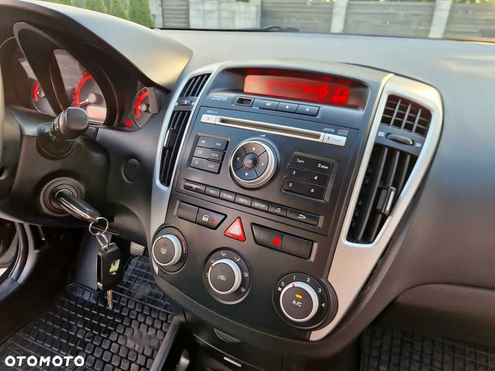 Kia Ceed 1.6 Comfort - 29