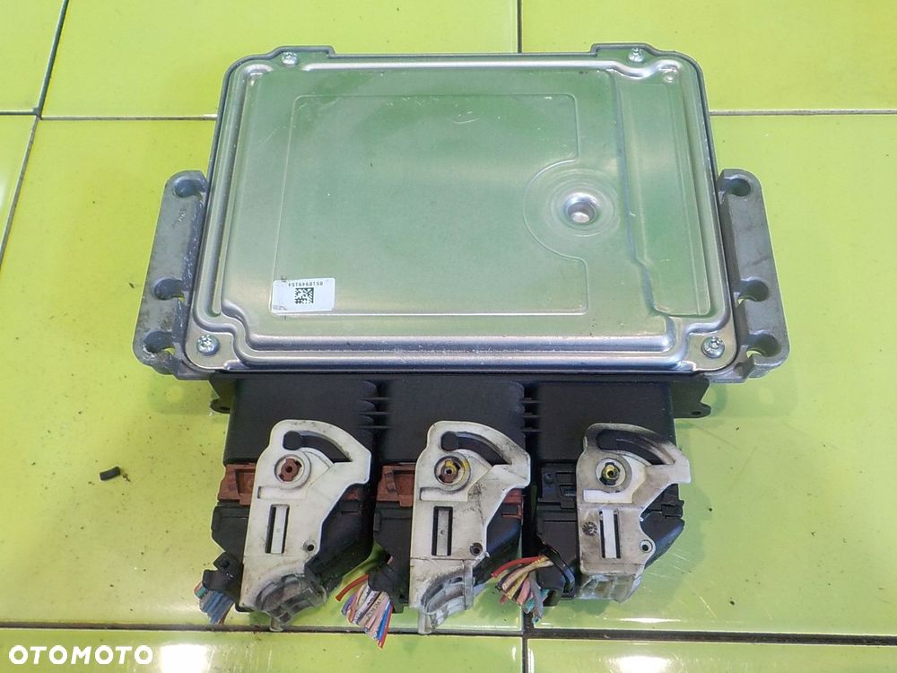 PEUGEOT 208 I 1.4 E-HDI 13r HB 5D sterownik komputer silnika 9806002180 - 4