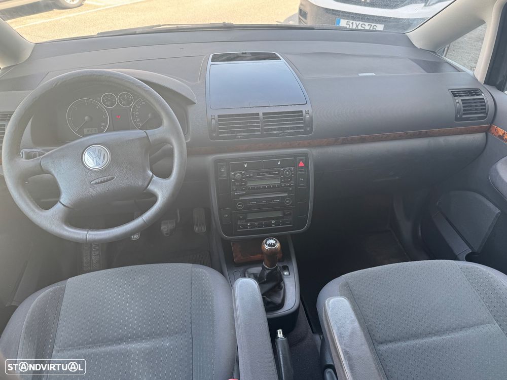 VW Sharan 1.9 TDi Highline ACD - 10