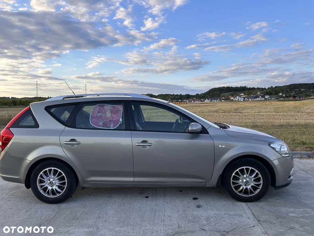 Kia Ceed 1.6 Crdi Comfort - 2