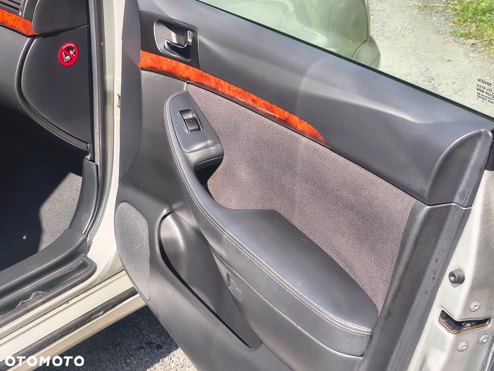 Toyota Avensis 2.0 VVT-i Edition - 16